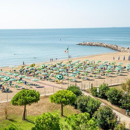 Casa Per Ferie Maria Assunta Hotel Lido di Jesolo Bagian luar foto