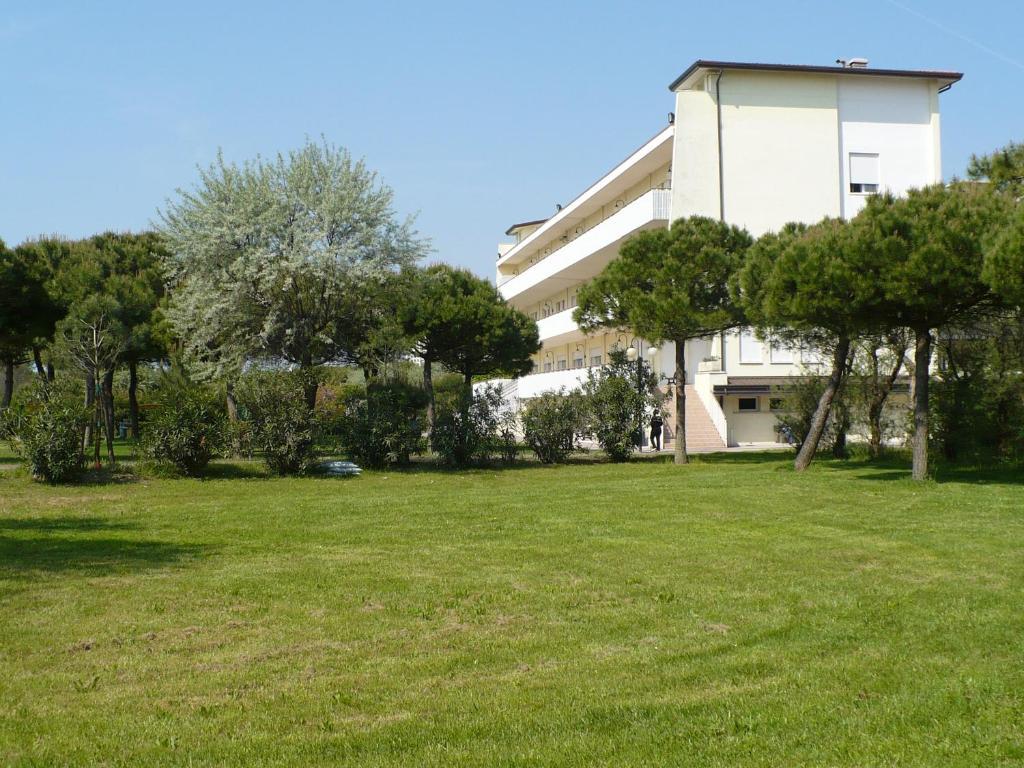 Casa Per Ferie Maria Assunta Hotel Lido di Jesolo Bagian luar foto
