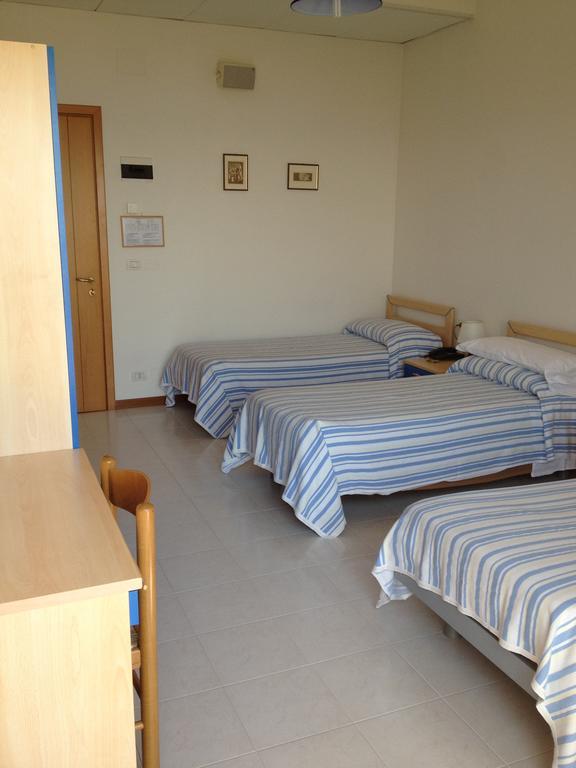 Casa Per Ferie Maria Assunta Hotel Lido di Jesolo Bagian luar foto